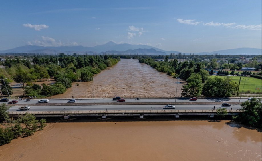 Πλημμύρες: Η κατάσταση στο οδικό δίκτυο της Θεσσαλίας 
